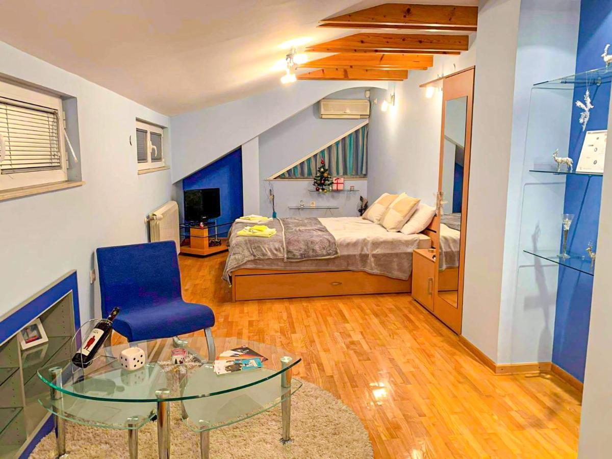Lux Villa Mitimago Nisz Zewnętrze zdjęcie