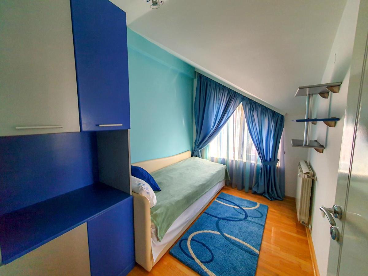 Lux Villa Mitimago Nisz Zewnętrze zdjęcie